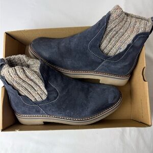 Comfortiva Navy Blue Suede Winter Boots with Knit Cuff